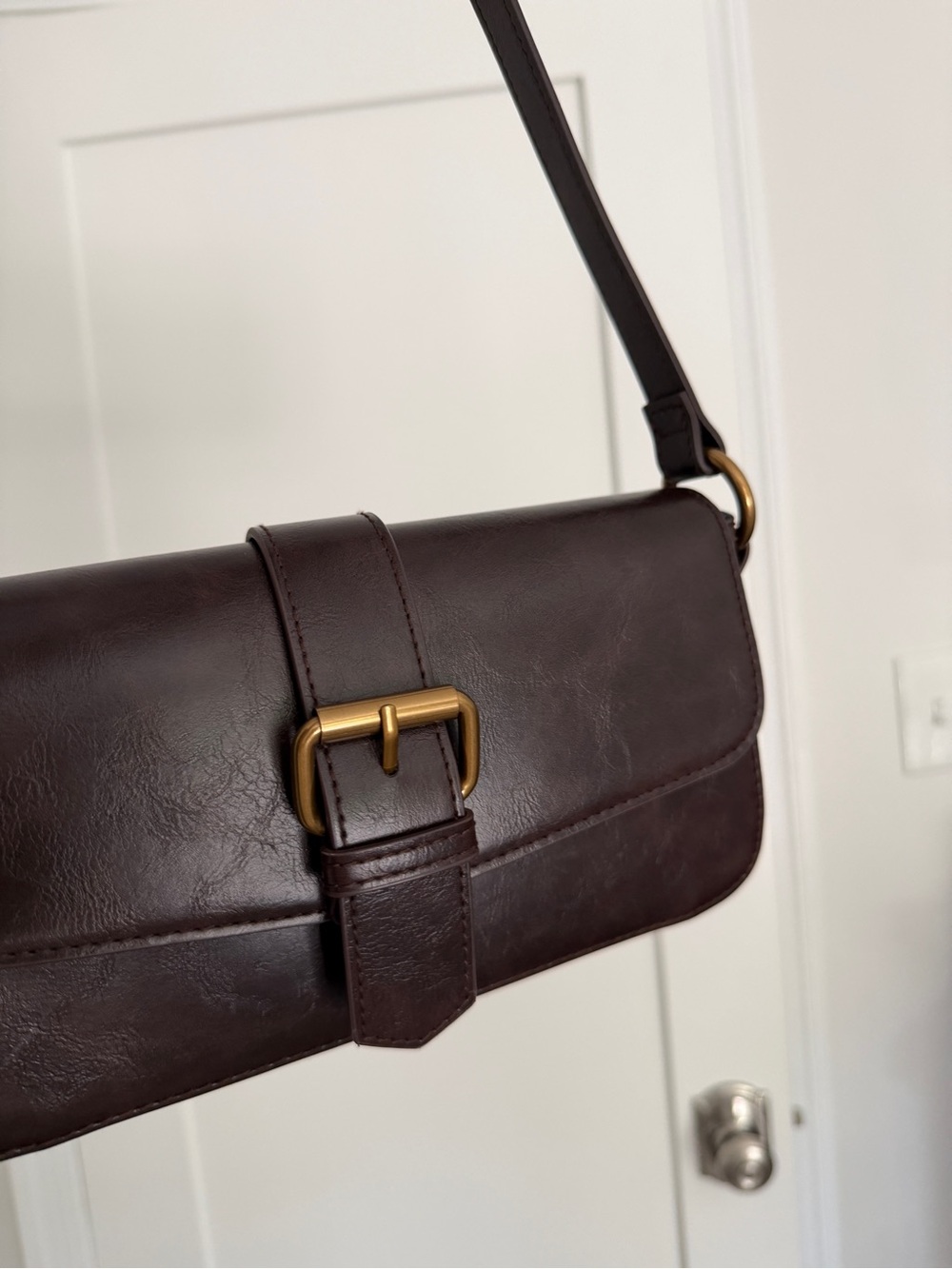 Brandy Melville Classic Brown Leather Buckle Shoulder Bag - Women - Picture 2 of 6